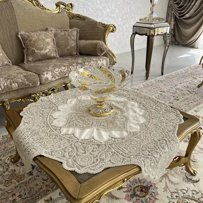 رومیزی مربع سفارشی چهارپر - رنگ سفید